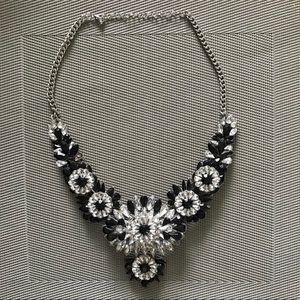 🔥SALE🔥 Jewelry ( 9 Pieces )